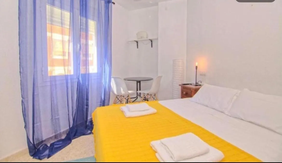 Low Cost Room Malaga Homestay